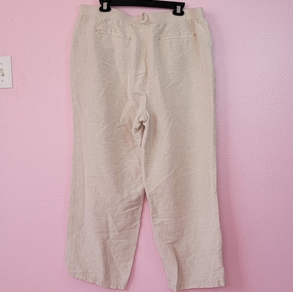 JM Collection Beige Ankle Cropped Pants/ L. - Picture 2 of 10